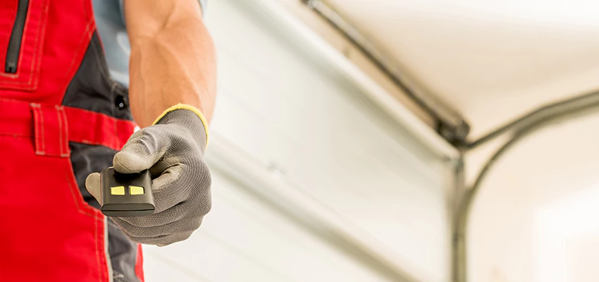 Residential Garage Door Security in Fruitridge Pocket, California