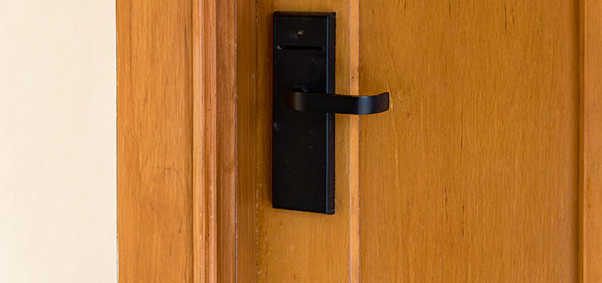 Quick Response Locksmith For Lock Repair in Fruitridge Pocket, California