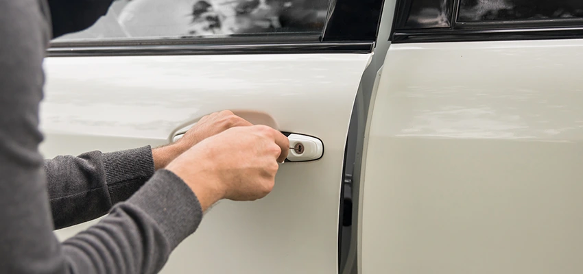 Unlock Car Door Service in Fruitridge Pocket, CA